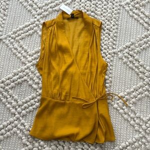 Banana Republic Wrap Top XS NWT